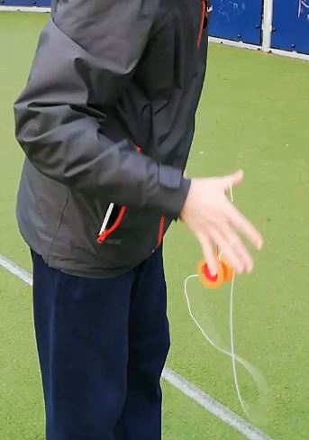 advanced yoyo tricks-Plastic Whip 4